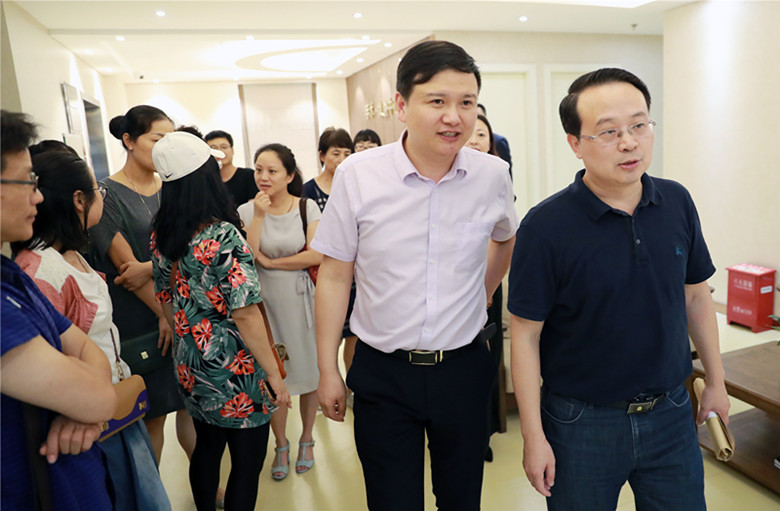 调研医美3_副本(网络用).jpg 调研医美3_副本(网络用).jpg